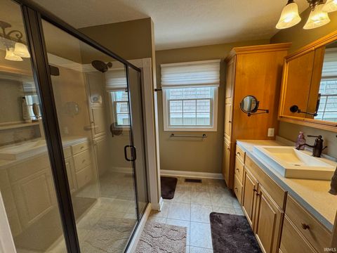 Tiny photo for 2516 Park Place, Rochester, IN 46975 (MLS # 202613722)