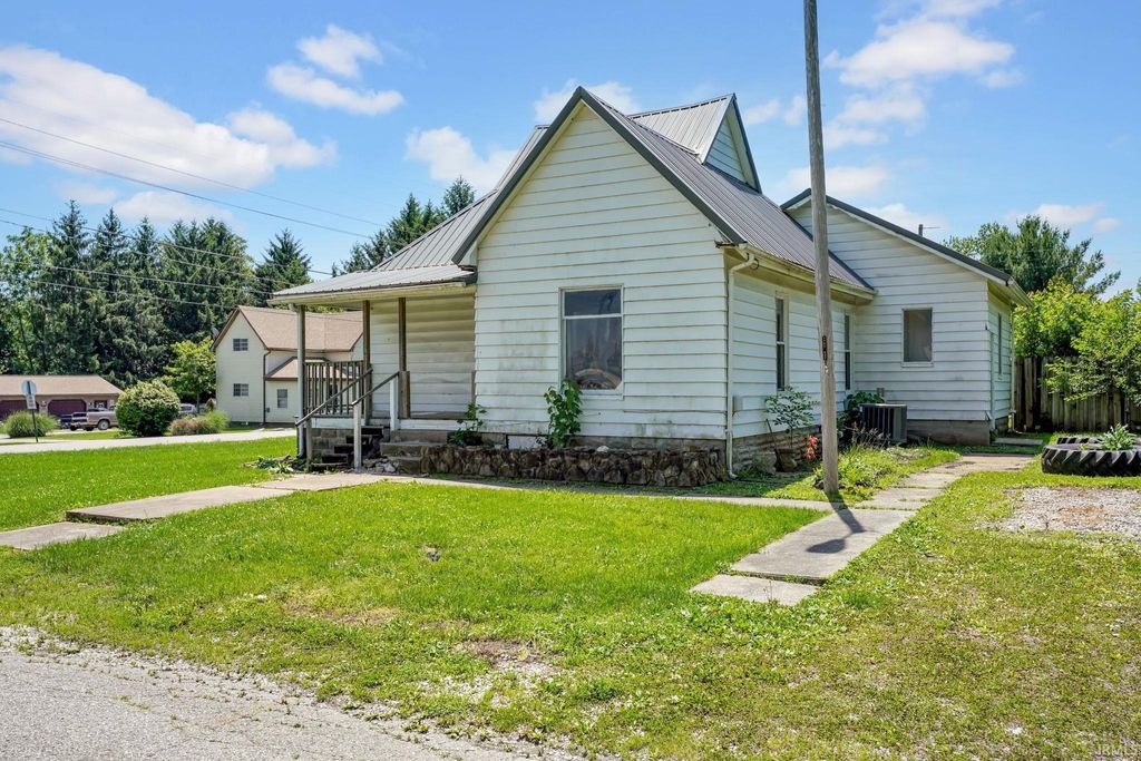 Photo of 328 Wells Avenue, Mitchell, IN 47446 (MLS # 202620757)