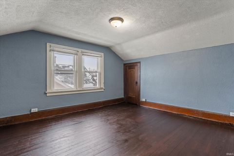 Tiny photo for 1222 E Beardsley Avenue, Elkhart, IN 46514 (MLS # 202600178)