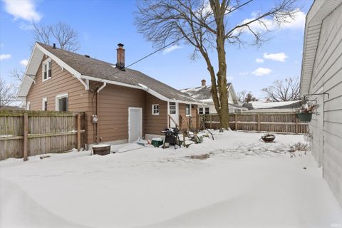 Tiny photo for 1222 E Beardsley Avenue, Elkhart, IN 46514 (MLS # 202600178)