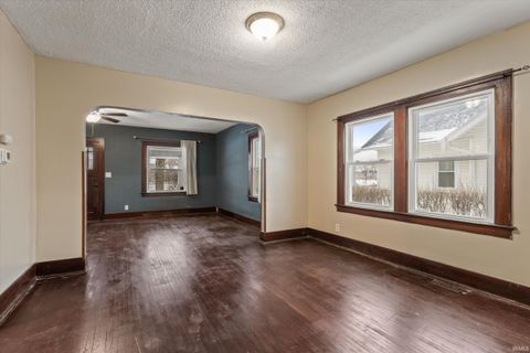 Tiny photo for 1222 E Beardsley Avenue, Elkhart, IN 46514 (MLS # 202600178)