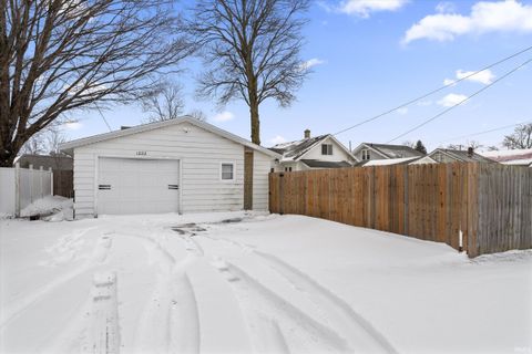 Tiny photo for 1222 E Beardsley Avenue, Elkhart, IN 46514 (MLS # 202600178)