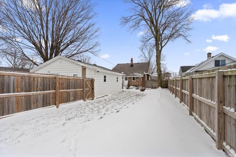 Tiny photo for 1222 E Beardsley Avenue, Elkhart, IN 46514 (MLS # 202600178)