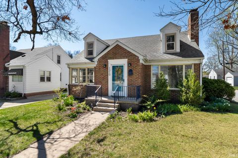 Tiny photo for 1310 El Prado Avenue, Lafayette, IN 47905 (MLS # 202611888)