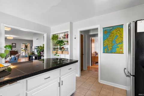 Tiny photo for 1310 El Prado Avenue, Lafayette, IN 47905 (MLS # 202611888)