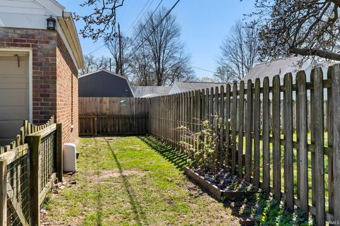 Tiny photo for 1310 El Prado Avenue, Lafayette, IN 47905 (MLS # 202611888)