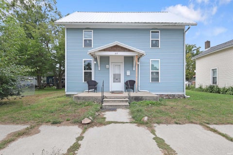 Photo of 217 S 9 Street, Goshen, IN 46528 (MLS # 202638902)