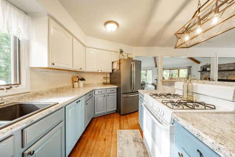 Tiny photo for 7928 E Country Road 500 South, Cambridge City, IN 47327 (MLS # 202622437)