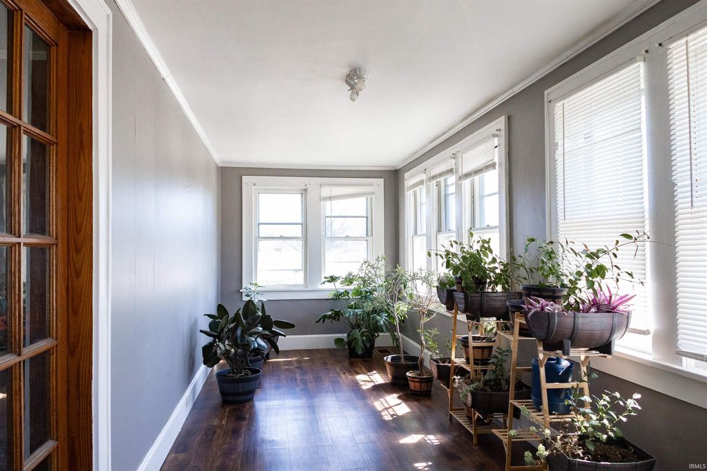 Photo of 2019 13Th Street, Bedford, IN 47421 (MLS # 202610784)