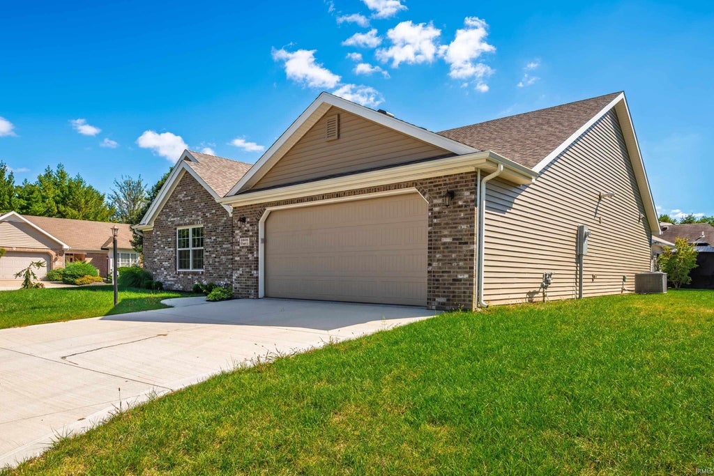 Photo of 2805 W Preserve Lane, Muncie, IN 47304 (MLS # 202640765)