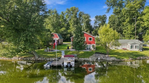 Tiny photo for 5470 W Sycamore Hill Lane Diamond Lake LN, Silver Lake, IN 46982 (MLS # 202635565)