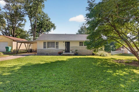 Tiny photo for 653 W Green Road, Bloomington, IN 47403 (MLS # 202636964)
