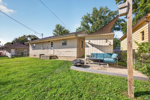 Tiny photo for 653 W Green Road, Bloomington, IN 47403 (MLS # 202636964)