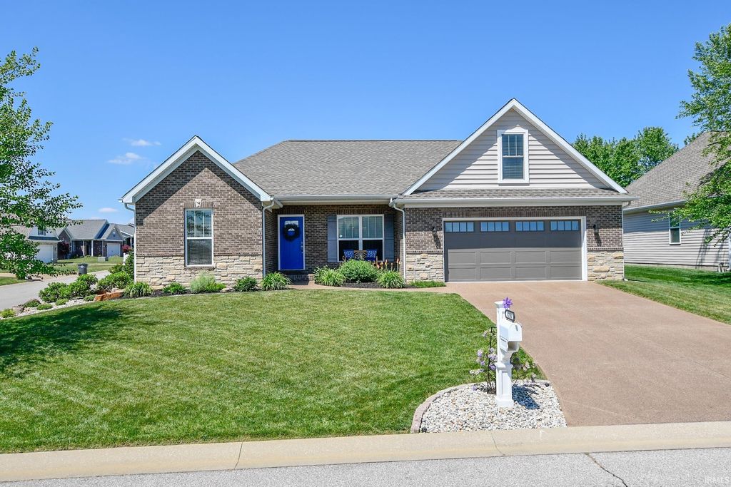 Photo of 8250 Leland Drive, Evansville, IN 47715 (MLS # 202616085)
