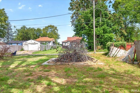 Tiny photo for 614 E Mulberry Street, Kokomo, IN 46901 (MLS # 202638532)