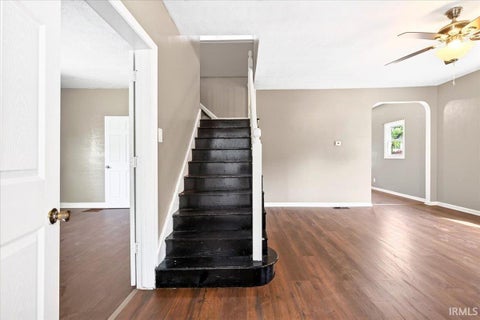 Tiny photo for 614 E Mulberry Street, Kokomo, IN 46901 (MLS # 202638532)