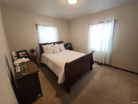 Tiny photo for 2191 E 650 N Road, Logansport, IN 46947 (MLS # 202541657)