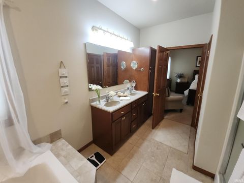 Tiny photo for 2191 E 650 N Road, Logansport, IN 46947 (MLS # 202541657)