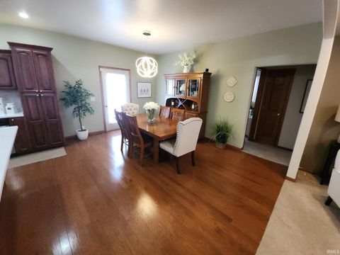 Tiny photo for 2191 E 650 N Road, Logansport, IN 46947 (MLS # 202541657)