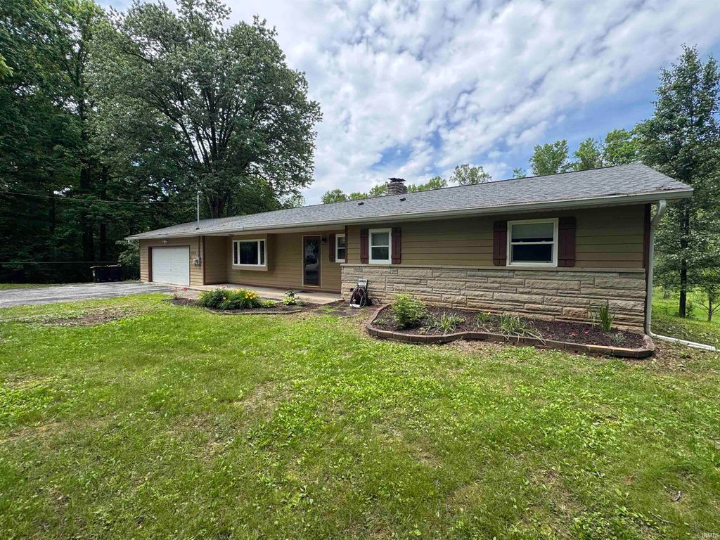 Photo of 4310 W Lost Mans Lane, Bloomington, IN 47404 (MLS # 202620799)