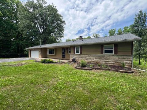 Photo of 4310 W Lost Mans Lane, Bloomington, IN 47404 (MLS # 202620799)