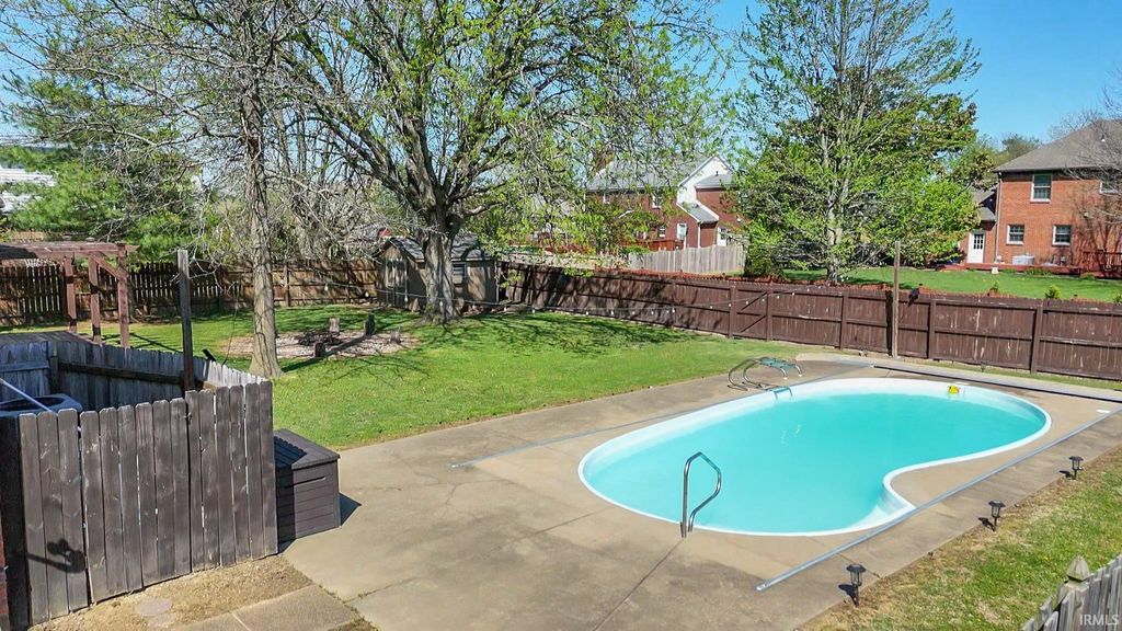 Photo of 228 Wilson Square, Evansville, IN 47715 (MLS # 202612812)