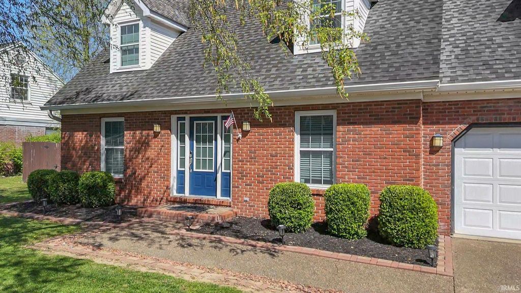 Photo of 228 Wilson Square, Evansville, IN 47715 (MLS # 202612812)