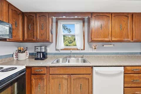 Tiny photo for 8821 Dewey Drive, Lafayette, IN 47905 (MLS # 202635092)