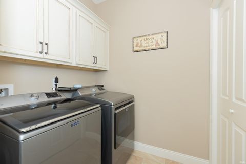 Tiny photo for 5023 Paddock Drive, Evansville, IN 47715 (MLS # 202612287)