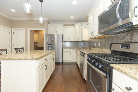 Tiny photo for 5023 Paddock Drive, Evansville, IN 47715 (MLS # 202612287)