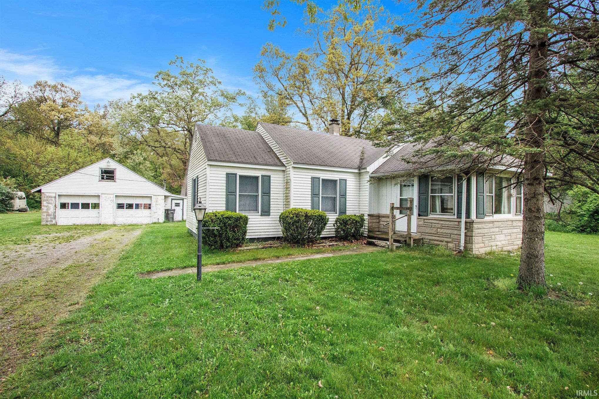 Elkhart, Indiana 46514, United States, 3 Bedrooms Bedrooms, ,1 BathroomBathrooms,Residential,Pending,130412