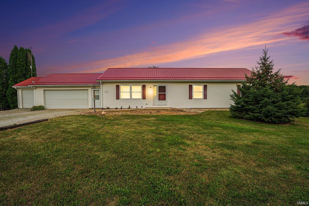 Photo of 3302 N 200 W, Warsaw, IN 46582 (MLS # 202537226)