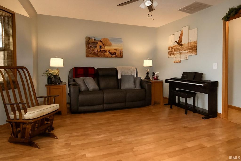 Photo of 1720 Tanglewood Drive, Mount Vernon, IN 47620 (MLS # 202600681)