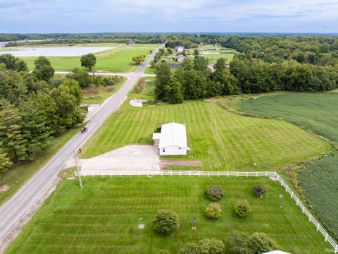 Tiny photo for 21630 Campbell Road, Spencerville, IN 46788 (MLS # 202637820)