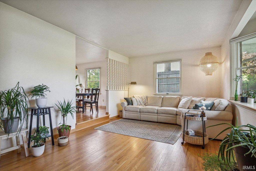 Photo of 53221 Berwick Drive, South Bend, IN 46635 (MLS # 202549802)