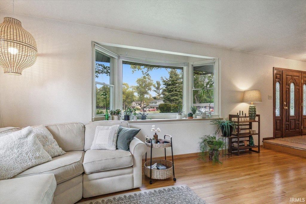 Photo of 53221 Berwick Drive, South Bend, IN 46635 (MLS # 202549802)