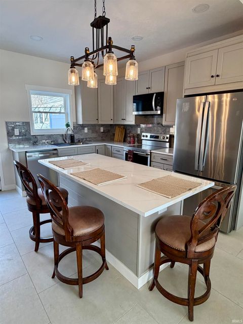 Tiny photo for 208 N Robinson Street, Delphi, IN 46923 (MLS # 202604000)