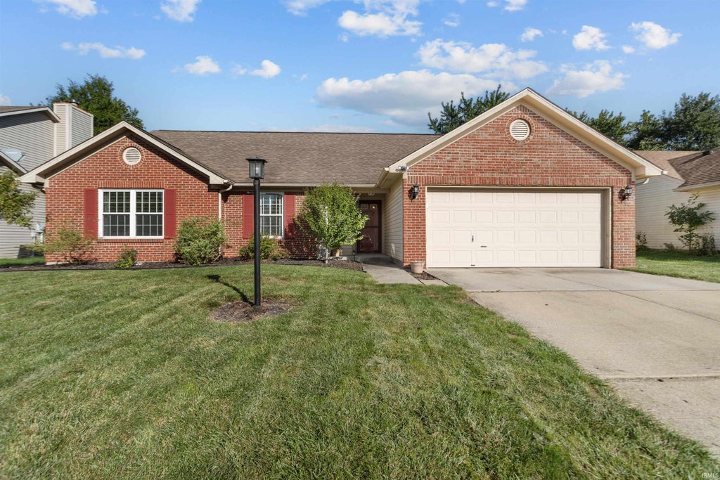 Photo of 13073 BRITTON Ridge, Fishers, IN 46038 (MLS # 202640354)