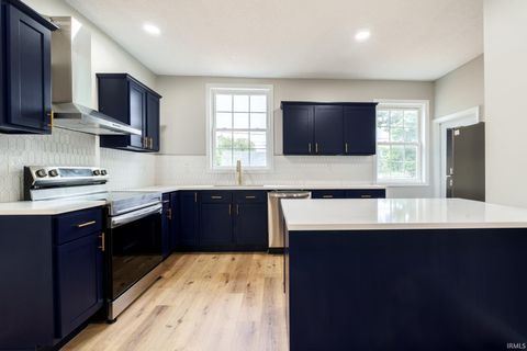 Tiny photo for 501 E 2nd Street, Peru, IN 46970 (MLS # 202538251)