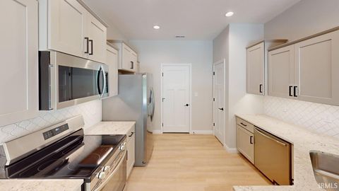 Tiny photo for 230 Vine Street, Delphi, IN 46923 (MLS # 202530838)