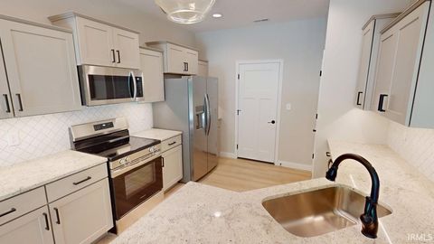 Tiny photo for 230 Vine Street, Delphi, IN 46923 (MLS # 202530838)