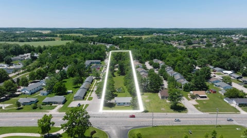 Photo of 1530 & 1540 S Curry Pike, Bloomington, IN 47403 (MLS # 202622085)