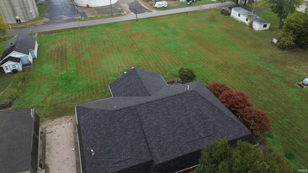 Photo of 106 E 16th Street, Vincennes, IN 47591 (MLS # 202543759)