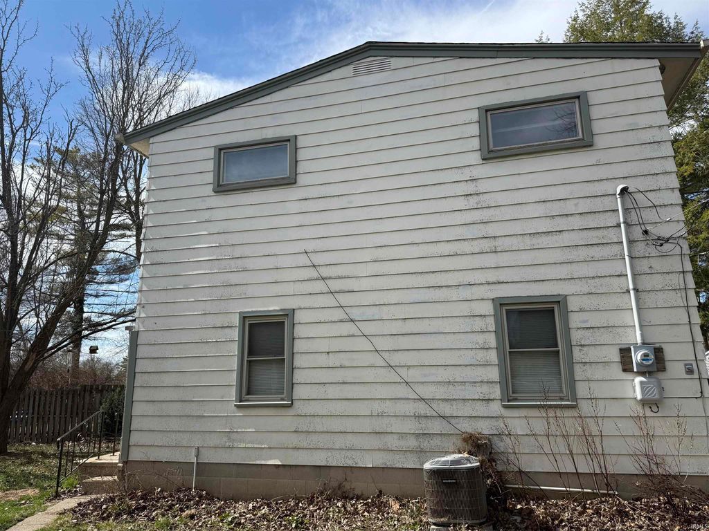 Photo of 1916 W White River Boulevard, Muncie, IN 47303 (MLS # 202609279)