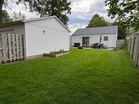 Tiny photo for 125 S 28th Street, Lafayette, IN 47904 (MLS # 202616850)