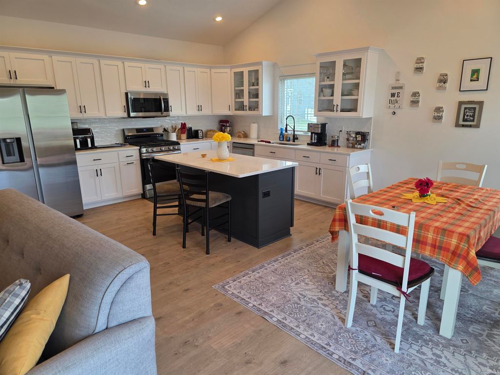 Photo of 701 E Quinn Raye Court, Ellettsville, IN 47429 (MLS # 202611065)