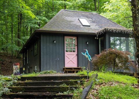 Photo of 8273 E Fleener Road, Bloomington, IN 47408 (MLS # 202609749)