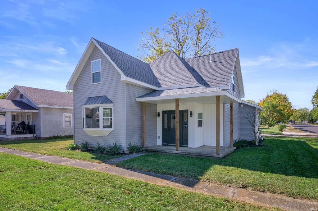 Photo of 501 W Grant Street, Hartford City, IN 47348 (MLS # 202544541)