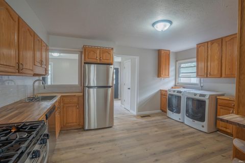 Tiny photo for 2529 Foxhall Drive, Lafayette, IN 47909 (MLS # 202542463)