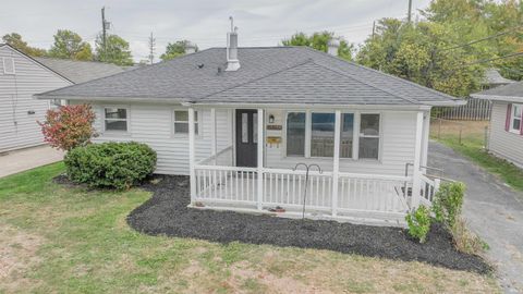 Photo of 2529 Foxhall Drive, Lafayette, IN 47909 (MLS # 202542463)